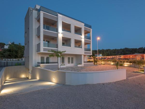 Apartments Villa Hadria : photo 2 de la chambre appartement 1 chambre - rez-de-chaussée