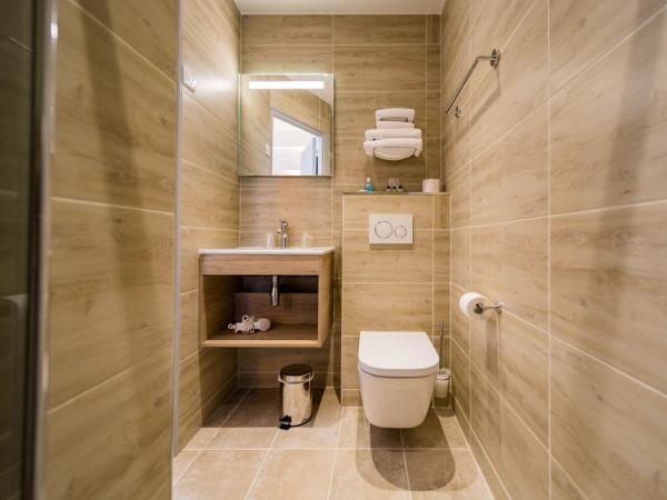 Le Rabelais : photo 9 de la chambre chambre double privilège avec vue sur la mer