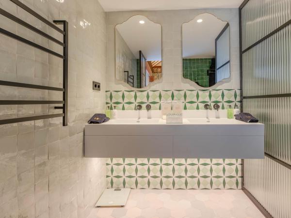 Hotel Claude Marbella : photo 4 de la chambre suite avec balcon