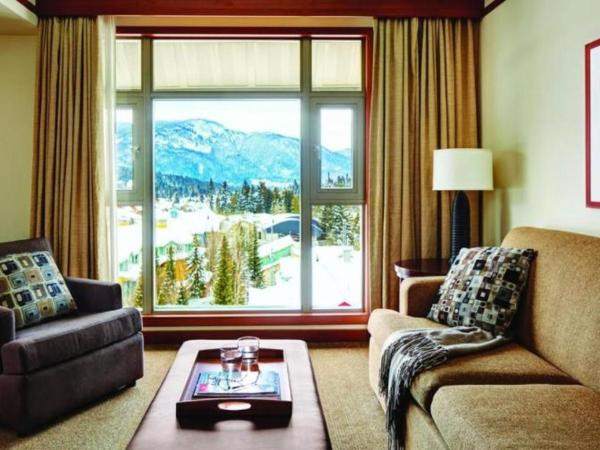 Pan Pacific Whistler Village Centre : photo 1 de la chambre room #7648210