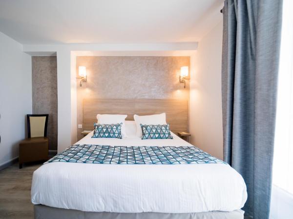 Le Rabelais : photo 5 de la chambre double room prestige with balcony and sea view