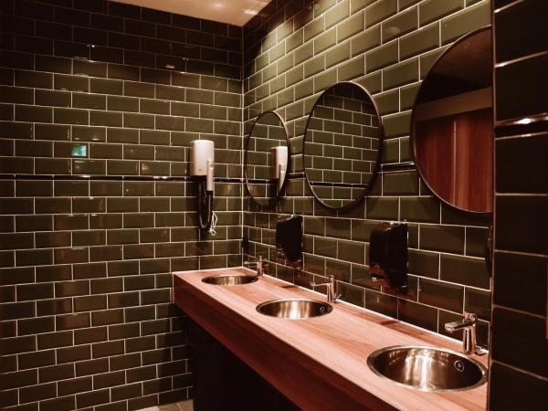 Durty Nelly's Inn : photo 7 de la chambre bottom capsule bed in mixed dorm