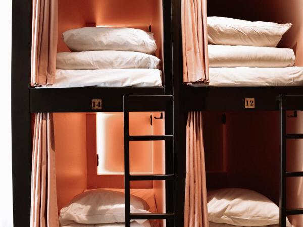 Durty Nelly's Inn : photo 9 de la chambre bottom capsule bed in mixed dorm