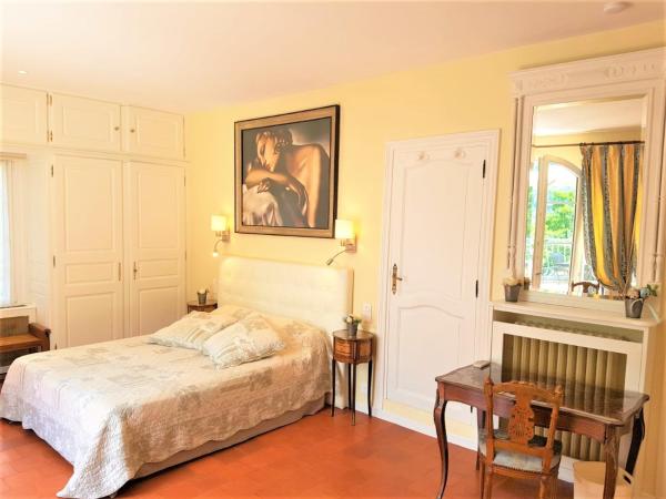 B&B with charm, quiet, kitchen, sw pool. : photo 7 de la chambre chambre familiale avec terrasse 