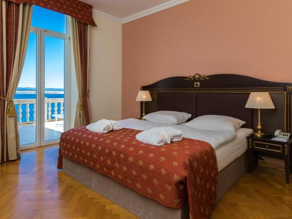 Hotel Kvarner Palace : photo 1 de la chambre chambre double supérieure avec balcon - vue sur mer