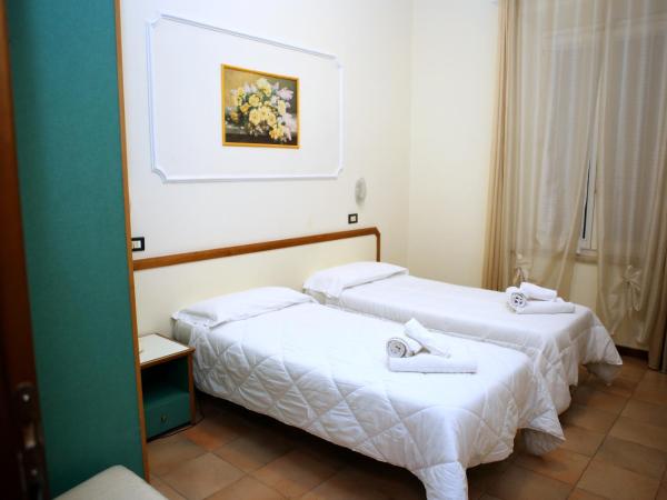 Hotel La Torre : photo 1 de la chambre chambre double ou lits jumeaux Économique