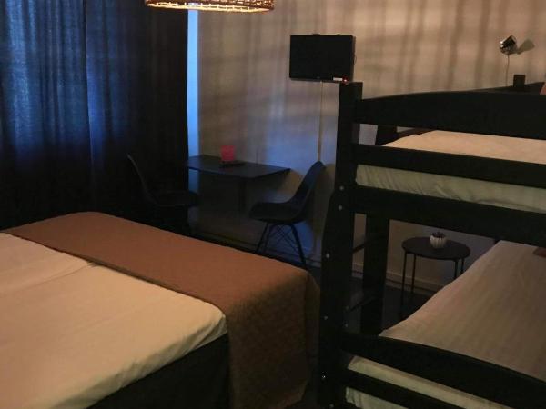 CarlstadCity H Boutique Hotell : photo 3 de la chambre chambre quadruple Économique