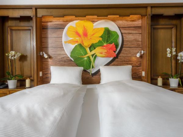 dala Hotel & Apartments : photo 4 de la chambre chambre double avec balcon - vue sur montagnes