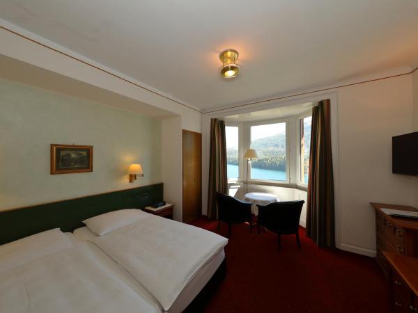 Soldanella : photo 3 de la chambre chambre double ou lits jumeaux - vue sur lac
