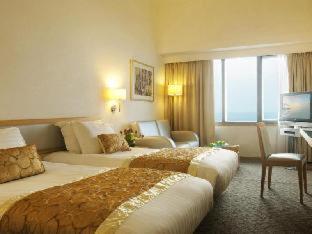 Regal Airport Hotel : photo 2 de la chambre room #5507555