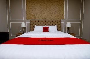 RedDoorz Premium near RS Pondok Indah La Maison : photo 2 de la chambre room #325343516