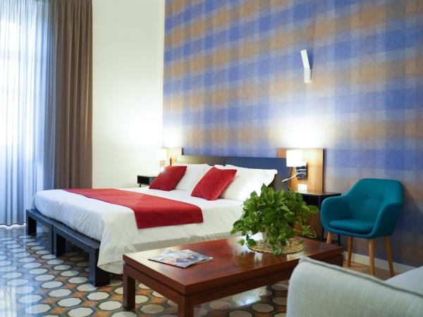 Hotel Cimarosa : photo 3 de la chambre chambre triple supérieure