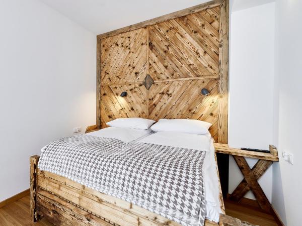 HEL : photo 8 de la chambre appartement deluxe