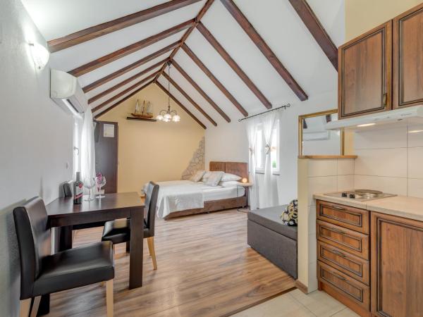 Guesthouse Imperator : photo 5 de la chambre studio