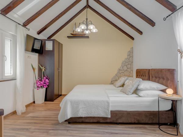 Guesthouse Imperator : photo 4 de la chambre studio