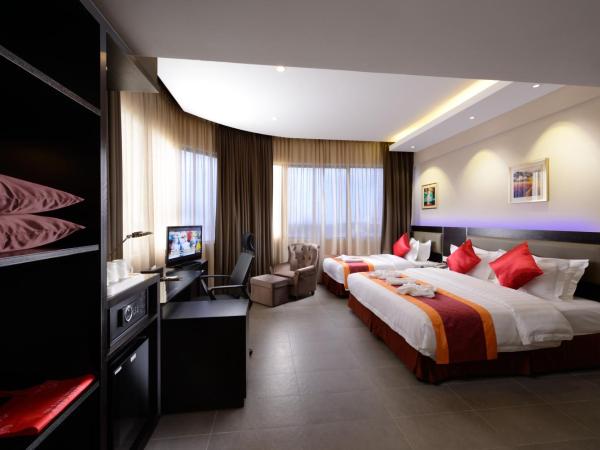 E-RED HOTEL KUANTAN : photo 5 de la chambre chambre familiale