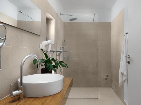 Monvidal by Bura Hotels - Adults Only : photo 5 de la chambre chambre double avec balcon