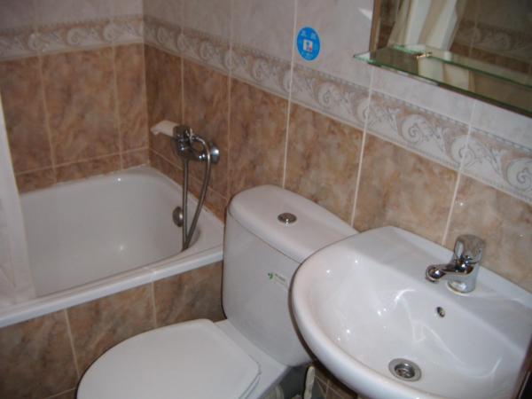 Hostal Tudescos : photo 2 de la chambre chambre triple