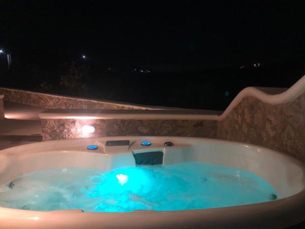 Abelos Mykonos : photo 1 de la chambre suite avec jacuzzi