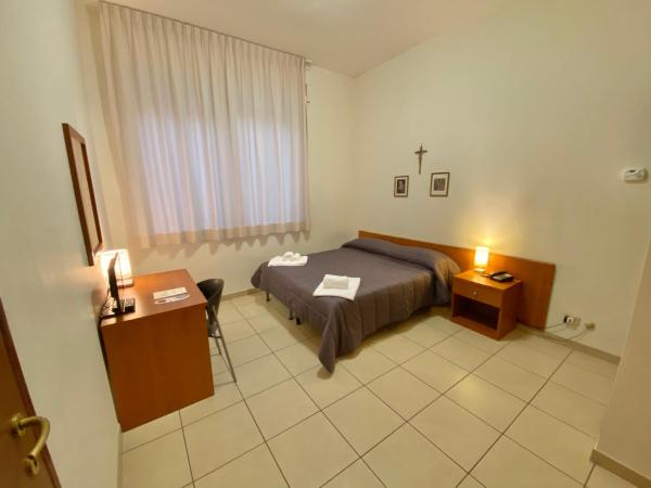 Casa per Ferie Sant'Anna : photo 4 de la chambre chambre double avec salle de bains privative