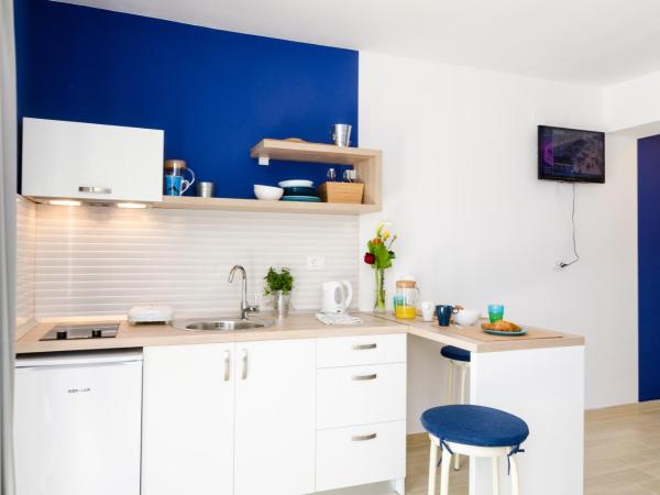 Apartments Zore Glavinić : photo 4 de la chambre studio avec terrasse