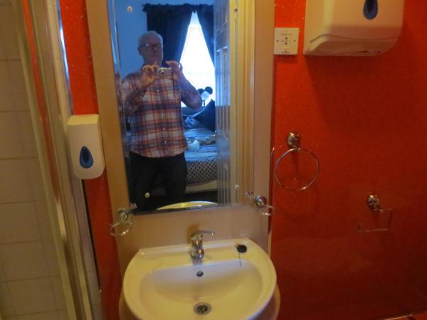 The Salendine : photo 4 de la chambre chambre triple avec salle de bains privative