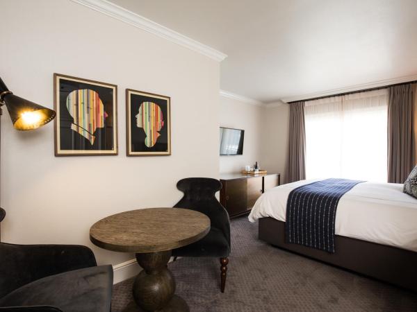 Hotel Ella : photo 1 de la chambre chambre lit queen-size de luxe