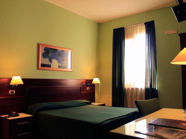 Panorama Hotel : photo 2 de la chambre chambre familiale avec chambres communicantes 