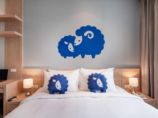 Kokotel Bangkok Dheva Thonglor : photo 4 de la chambre chambre lit king-size supérieure