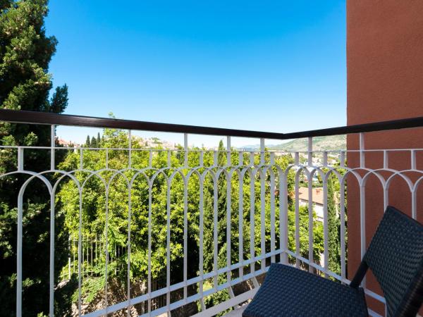 Hotel Lapad : photo 7 de la chambre chambre double ou lits jumeaux classique avec balcon