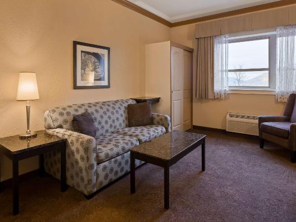 Best Western Plus Kamloops Hotel : photo 7 de la chambre suite avec 2 lits queen-size
