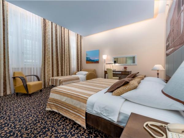 Hotel Lapad : photo 3 de la chambre chambre double supérieure