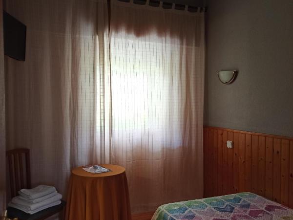 Hostal La Torre : photo 2 de la chambre chambre simple