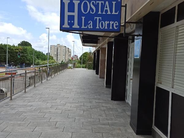 Hostal La Torre : photo 8 de la chambre chambre double ou lits jumeaux