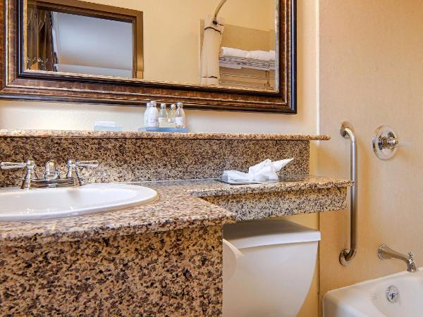 St Charles Inn, Superior Hotel : photo 5 de la chambre chambre double avec 2 lits doubles