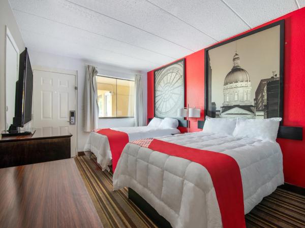 OYO Hotel Indianapolis International Airport : photo 4 de la chambre chambre double avec 2 lits doubles