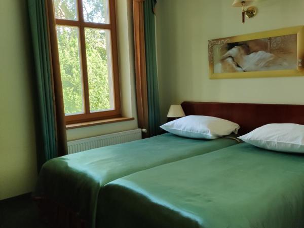 Willa Pod Dębami : photo 2 de la chambre chambre double