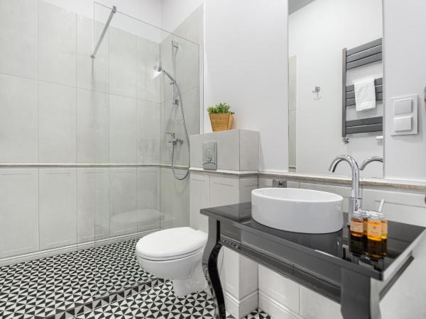 Aparthotel 1899 : photo 8 de la chambre studio avec balcon