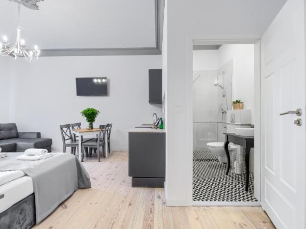 Aparthotel 1899 : photo 5 de la chambre studio avec balcon