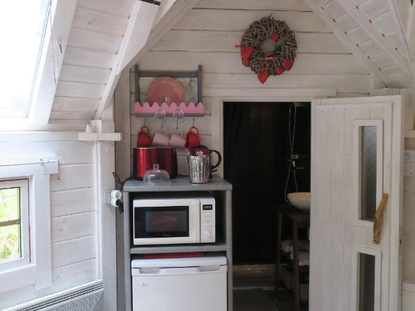 La Naomath - Maison d'hôtes, Hébergement insolite & Gîte : photo 10 de la chambre chalet