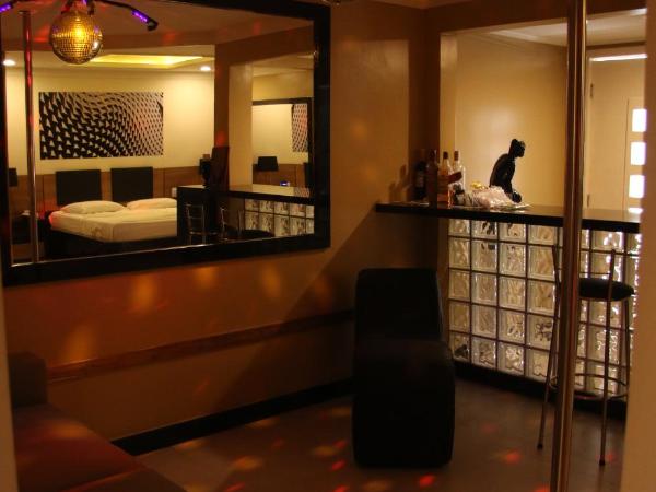 Motel Hollywood : photo 3 de la chambre suite deluxe avec baignoire spa