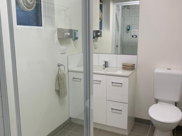 Adina Place Motel Apartments : photo 9 de la chambre appartement 3 chambres