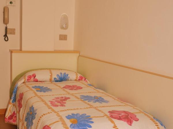 Hotel Tiziana : photo 8 de la chambre chambre simple