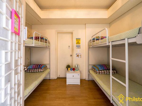 Mamas and Papas Guesthouse and Apartments in Seoul : photo 3 de la chambre chambre quadruple avec salle de bains commune