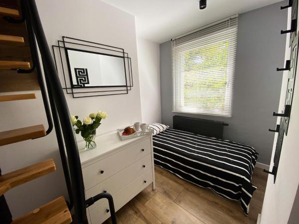 Hostel 19 Sopot : photo 7 de la chambre chambre triple avec mezzanine