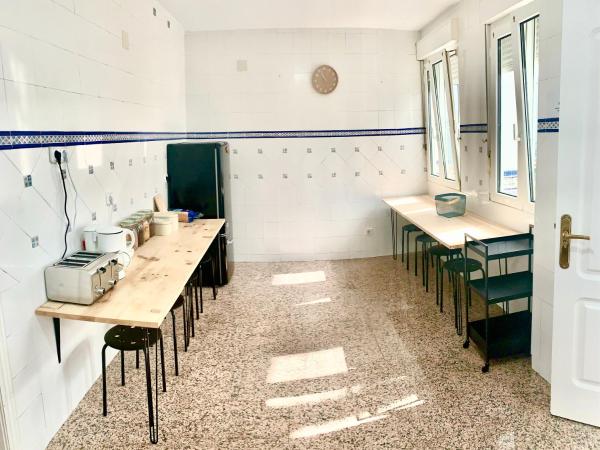 Mamre Hostel : photo 7 de la chambre lit dans dortoir pour femmes de 4 lits