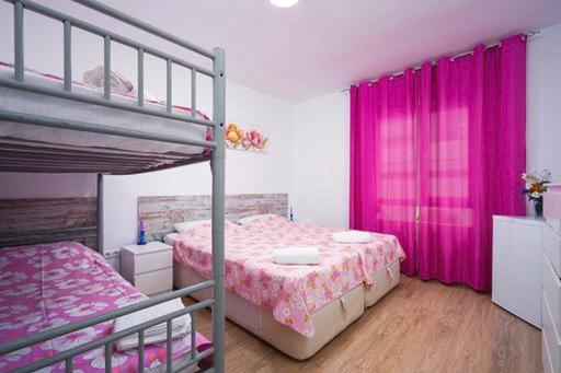 Guest House Lana Denia : photo 3 de la chambre chambre quadruple