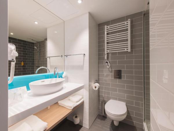 Holiday Inn Express Warsaw - Mokotow, an IHG Hotel : photo 8 de la chambre chambre lits jumeaux standard