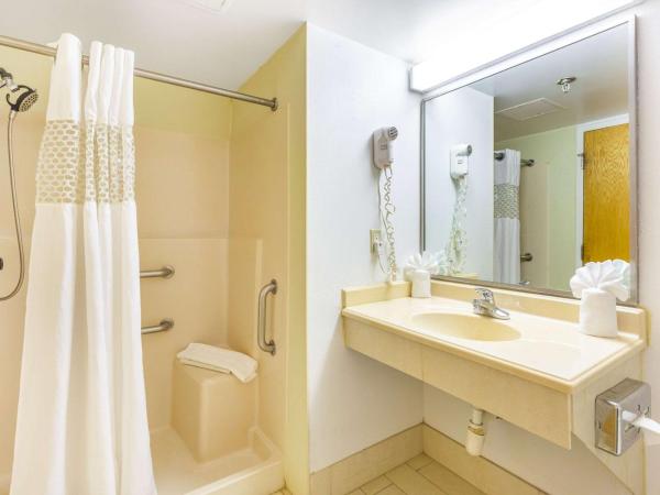 Seaview Hotel : photo 1 de la chambre chambre lit king-size senior - accessible aux personnes à mobilité réduite - non-fumeurs