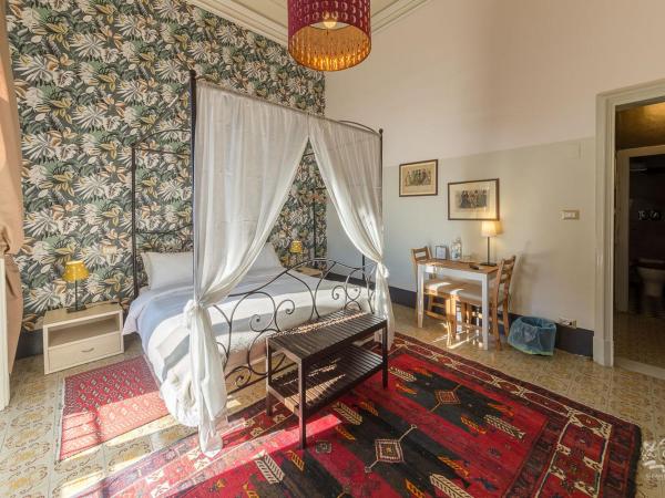 Grand Tour Design Guest House Catania : photo 4 de la chambre chambre double supérieure